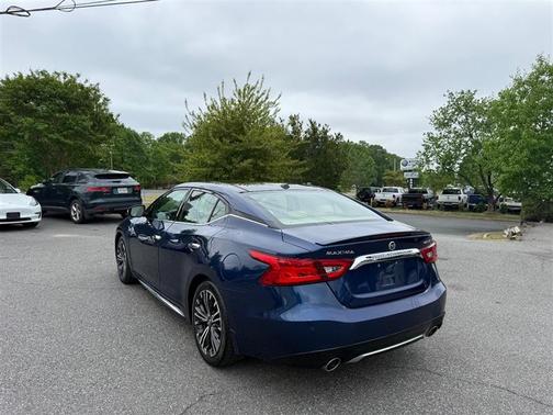 Blue 2017 Nissan Maxima 3.5 Platinum