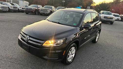 2017 Volkswagen Tiguan Limited 2.0T