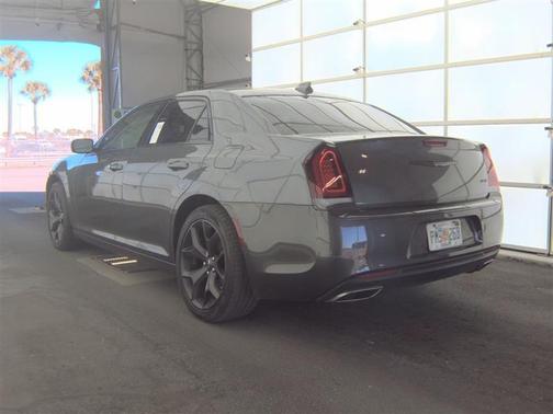 2022 Chrysler 300 Touring