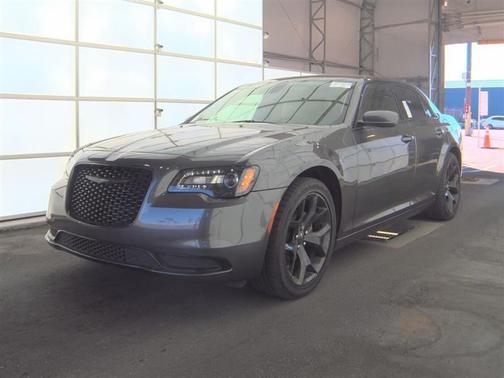 2022 Chrysler 300 Touring