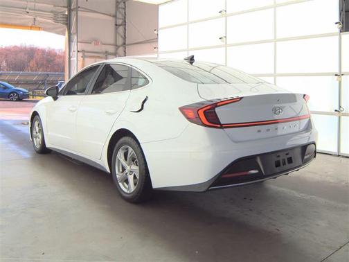 2021 Hyundai SONATA SE