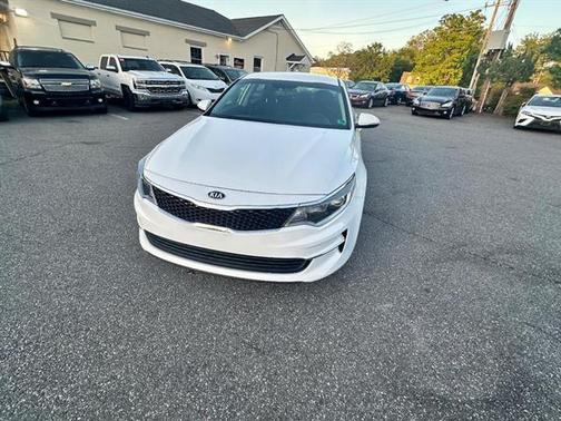 2018 Kia Optima LX