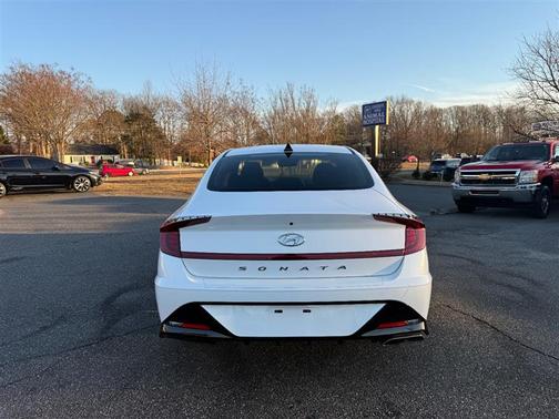 2023 Hyundai SONATA SEL