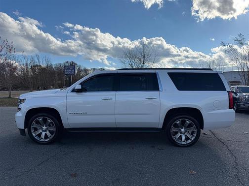 2017 Chevrolet Suburban LT