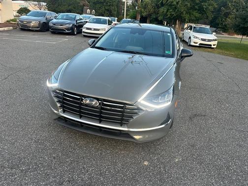 2020 Hyundai SONATA SE