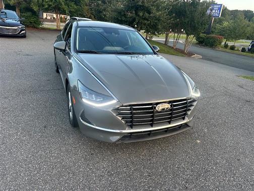 2020 Hyundai SONATA SE