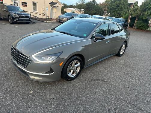 2020 Hyundai SONATA SE
