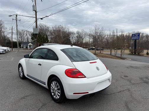 2012 Volkswagen Beetle Base