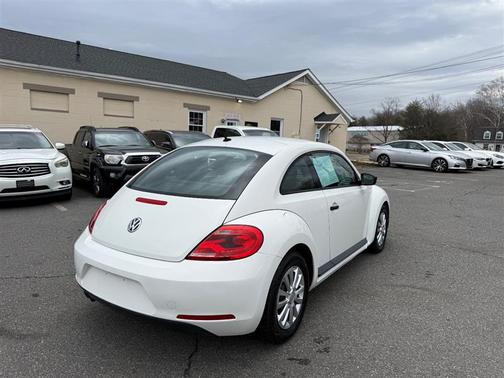 2012 Volkswagen Beetle Base