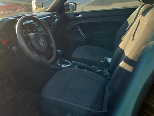 2012 Volkswagen Beetle Base