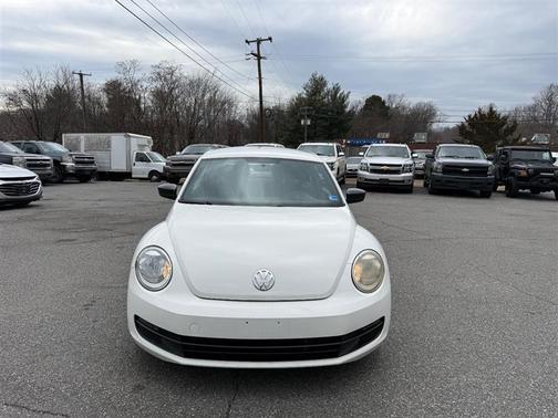 2012 Volkswagen Beetle Base