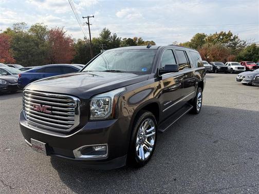 Iridium Metallic 2017 GMC Yukon XL SLT