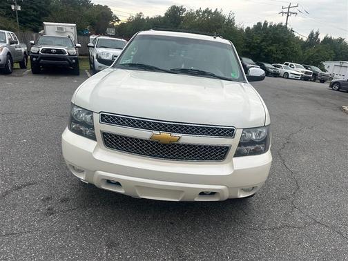 2014 Chevrolet Suburban 1500 LTZ