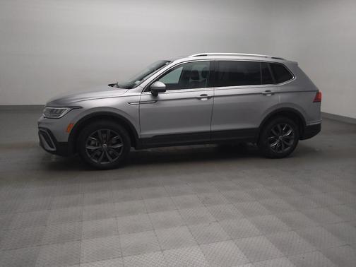 Platinum Gray Metallic 2022 Volkswagen Tiguan 2.0T SE 4MOTION