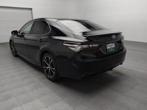 Midnight Black Metallic 2018 Toyota Camry SE