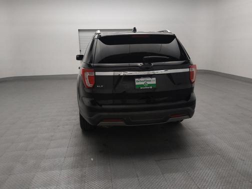 Agate Black Metallic 2019 Ford Explorer XLT
