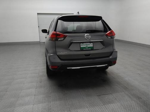 Gun Metallic 2017 Nissan Rogue S