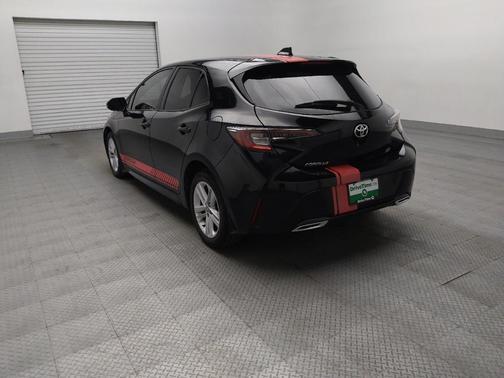 Midnight Black Metallic 2021 Toyota Corolla SE