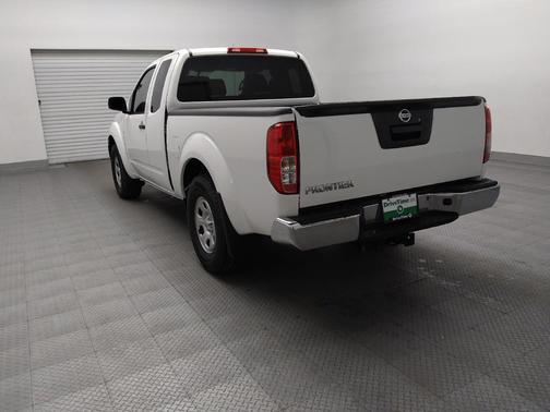Glacier White 2021 Nissan Frontier S