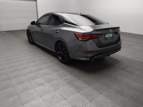 Gray 2022 Nissan Sentra SR