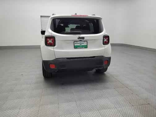 2017 Jeep Renegade Altitude