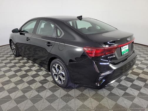 Aurora Black 2021 Kia Forte LXS