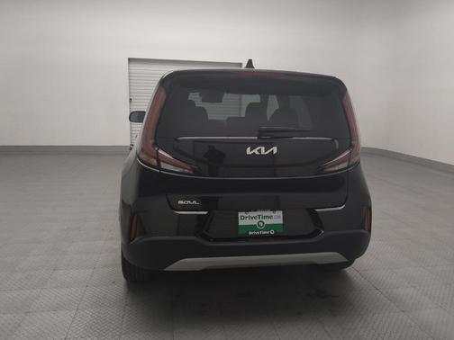 Fusion Black 2025 Kia Soul LX