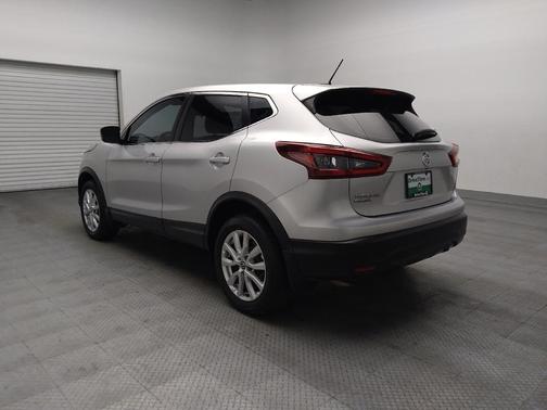 Brilliant Silver Metallic 2020 Nissan Rogue Sport S