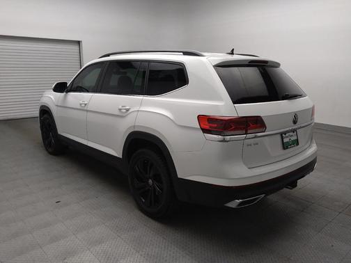 Pure White 2023 Volkswagen Atlas 3.6L SE w/Technology