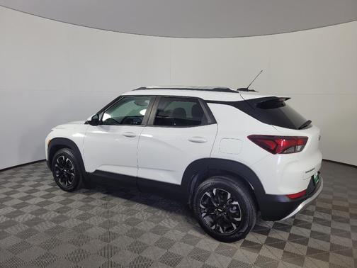 Summit White 2021 Chevrolet Trailblazer LT