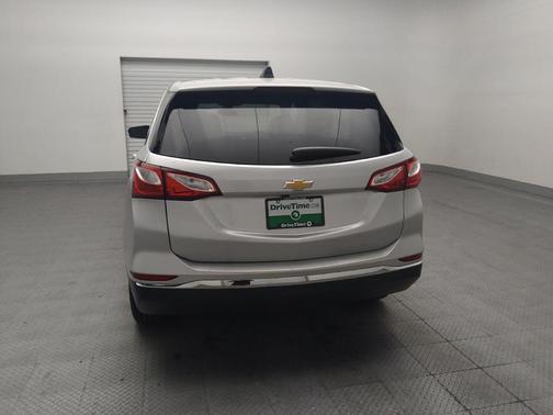 Silver Ice Metallic 2021 Chevrolet Equinox 1LT
