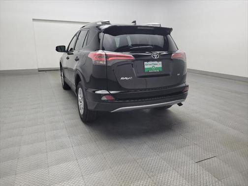 2017 Toyota RAV4 SE