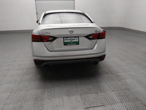 Brilliant Silver Metallic 2019 Nissan Altima 2.5 SR
