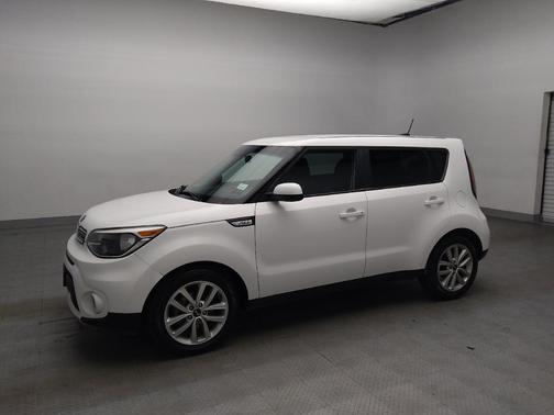 Clear White 2018 Kia Soul +
