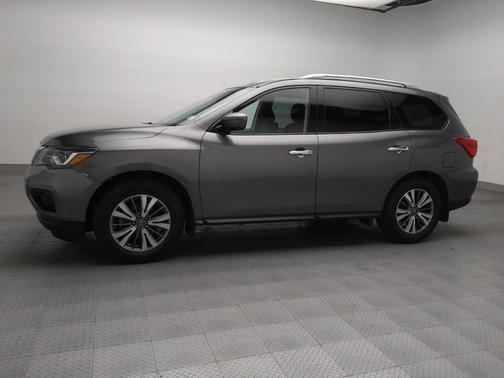 2019 Nissan Pathfinder S