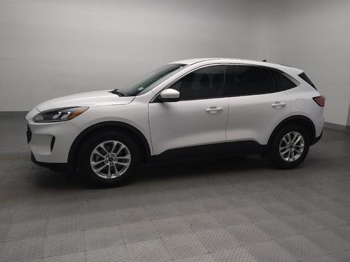 Oxford White 2020 Ford Escape SE