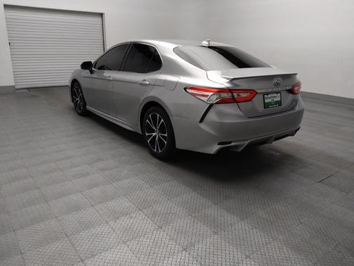 Celestial Silver Metallic 2020 Toyota Camry SE
