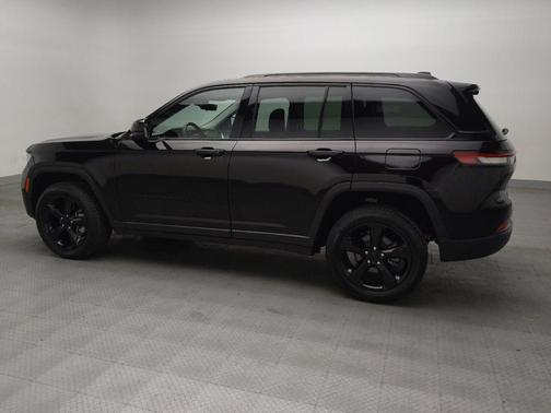 Ember Pearlcoat 2023 Jeep Grand Cherokee Limited
