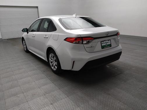 Ice Cap 2024 Toyota Corolla LE