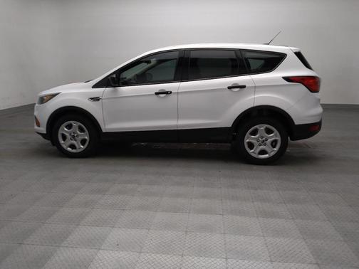 Oxford White 2019 Ford Escape S