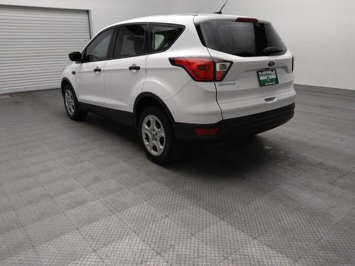 Oxford White 2019 Ford Escape S
