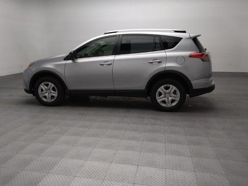 Silver Sky Metallic 2018 Toyota RAV4 LE