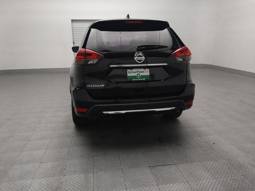Magnetic Black Pearl 2019 Nissan Rogue S
