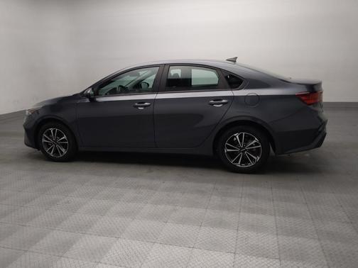 Gravity Gray 2024 Kia Forte LXS