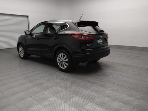 2022 Nissan Rogue Sport S