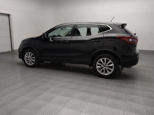 2022 Nissan Rogue Sport S