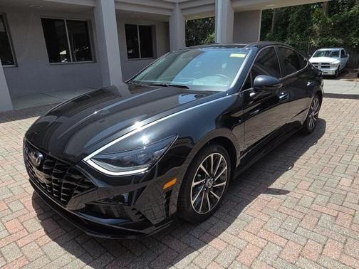 2022 Hyundai SONATA Limited