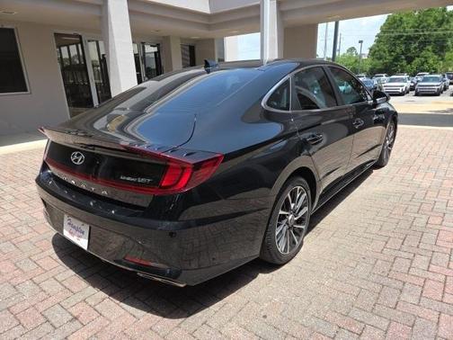 2022 Hyundai SONATA Limited