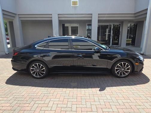 2022 Hyundai SONATA Limited