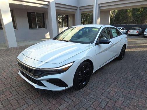 2026 Hyundai ELANTRA HEV SEL Sport